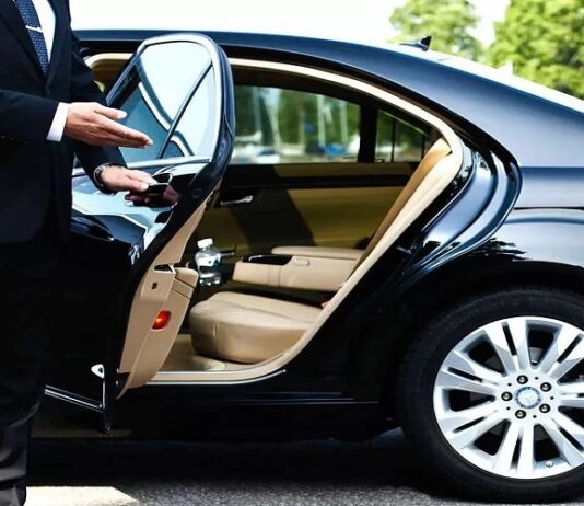 Guide to Easy Rides with Van and Driver Rental in Singapore Driver Rental