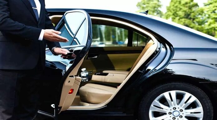 Guide to Easy Rides with Van and Driver Rental in Singapore Driver Rental